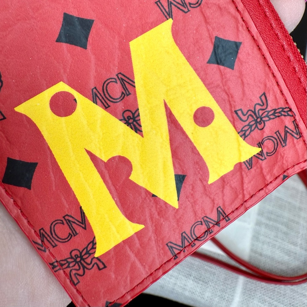 NEW! Unisex MCM Viva Red Visetos Year Of The Mouse Lanyard Card Holder - Picture 8 of 17